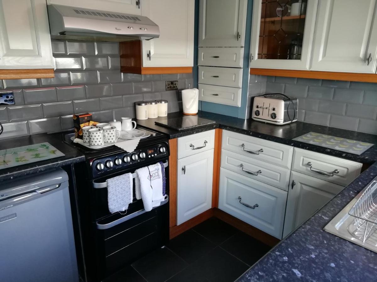 Cosy Spacious 2-Bed Cottage In Watchet Somerset Экстерьер фото